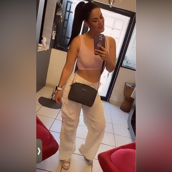 Womens Ribbed Solid Slim Fit Crop Tank Top/Cami/Bralette | NEW!!! 💜💗🩵 - Picture 10 of 15